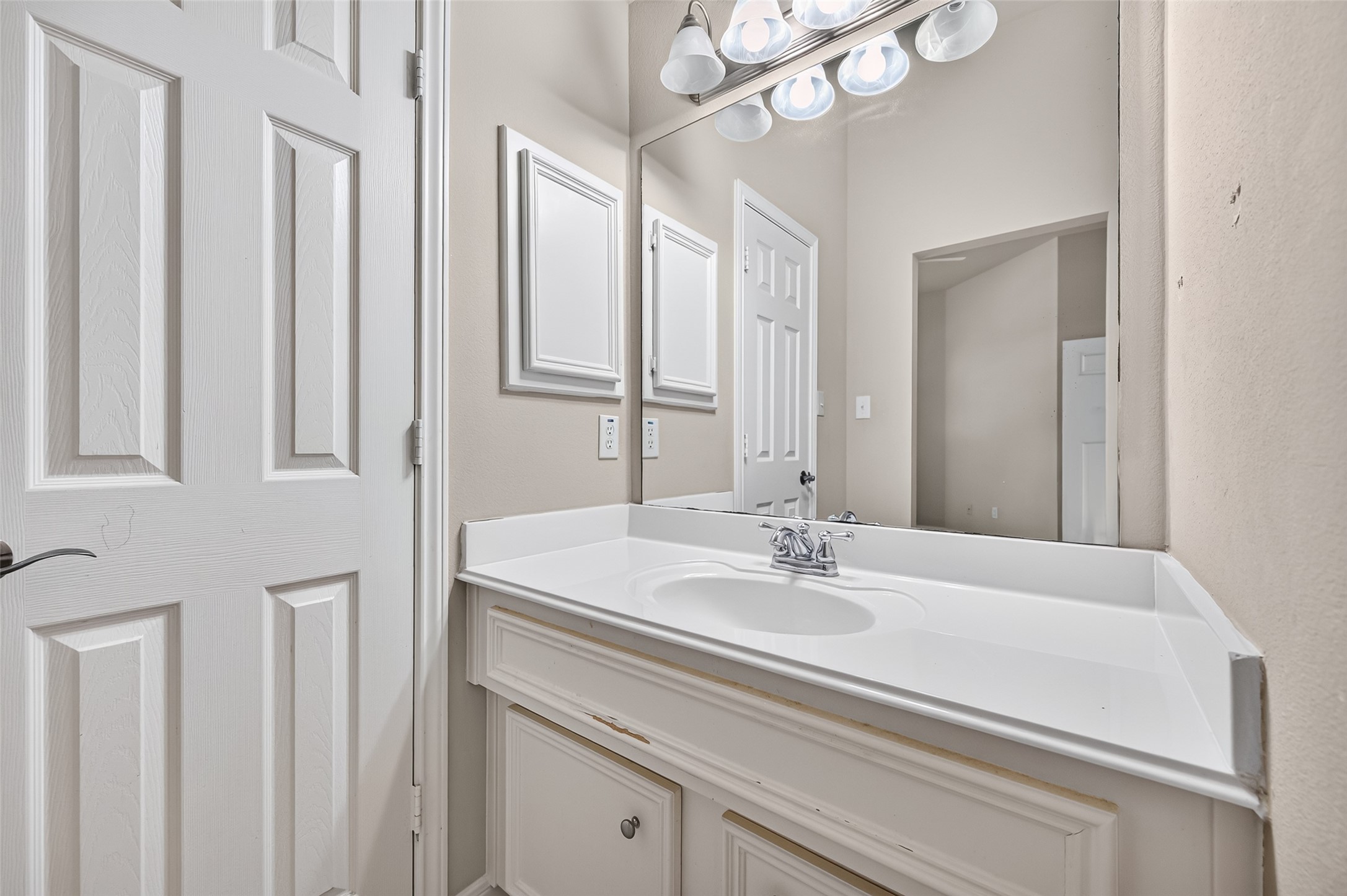 4618 Ambrosia Springs Lane Property Photo 28