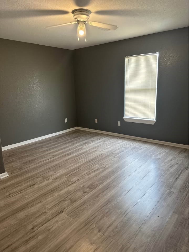 10428 Burden Street B Property Photo 10