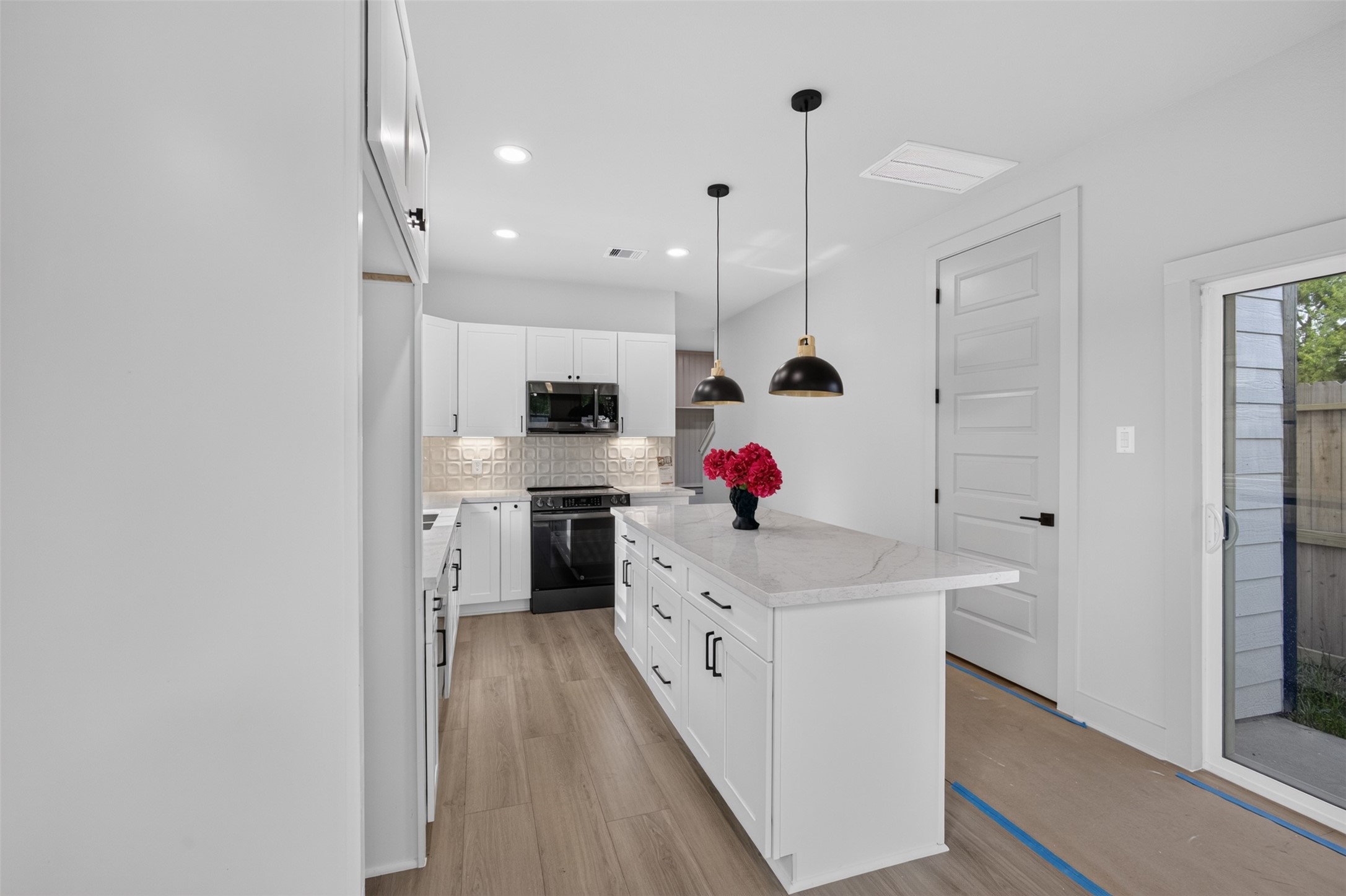 8027 Betty Boop Street Property Photo 10