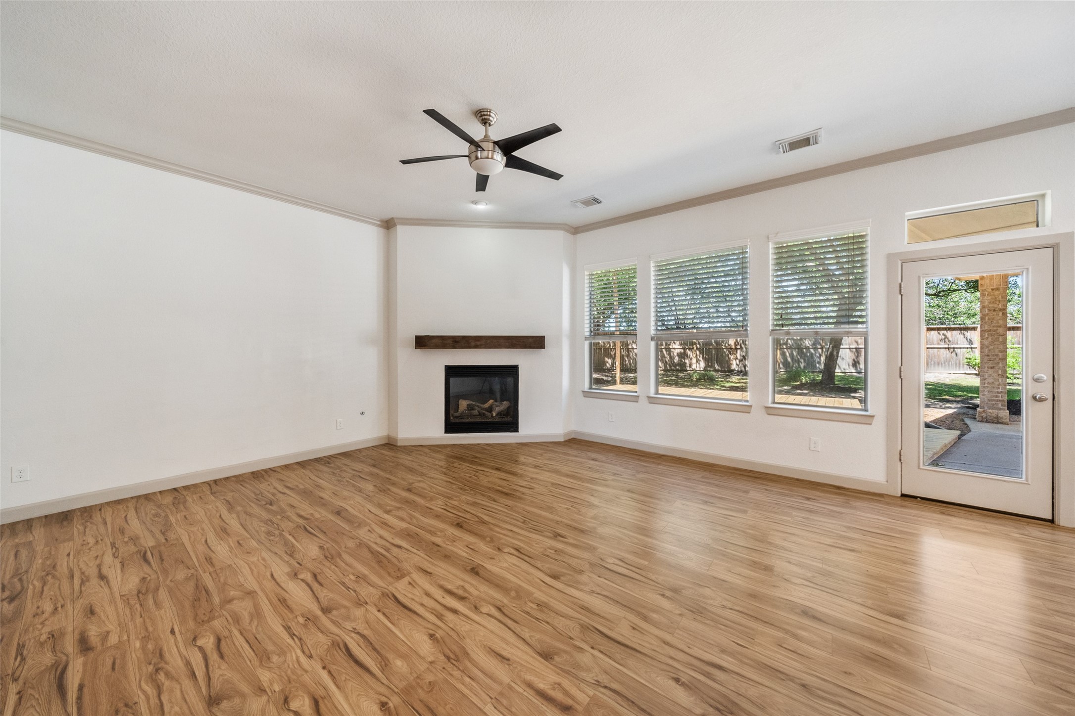 13914 Panola Pointe Property Photo 10