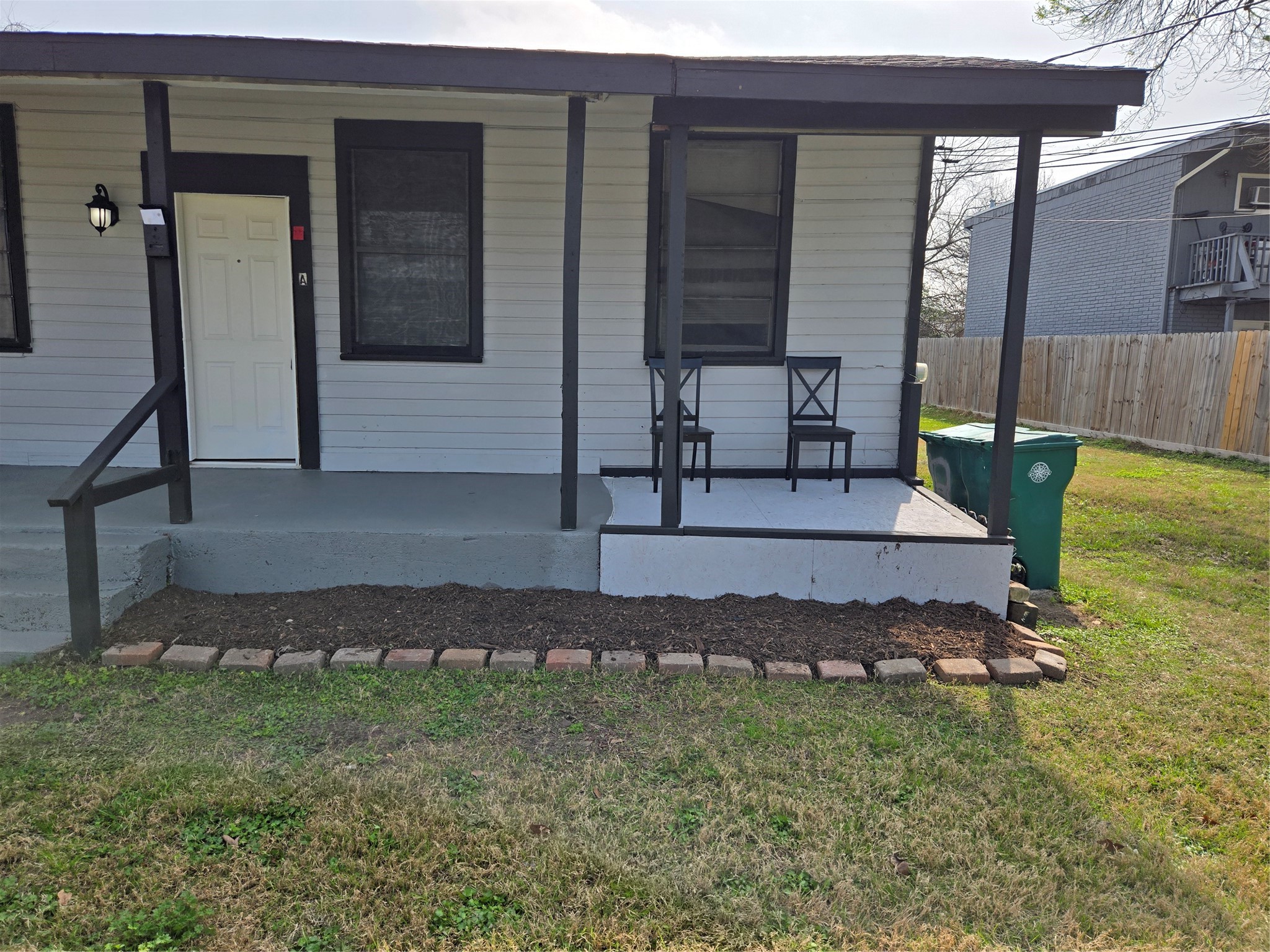 904 Herbert D Property Photo 1