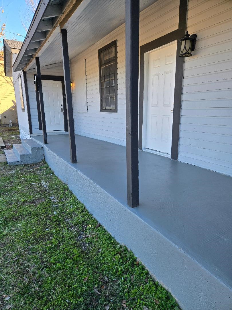 904 Herbert D Property Photo 7