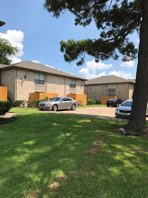 1947 Green Briar Colony Drive 15518-e Property Photo 8