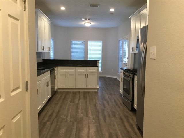3506 Pine Tree Drive Property Photo 3