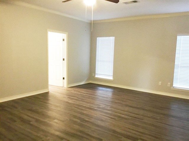 3506 Pine Tree Drive Property Photo 10