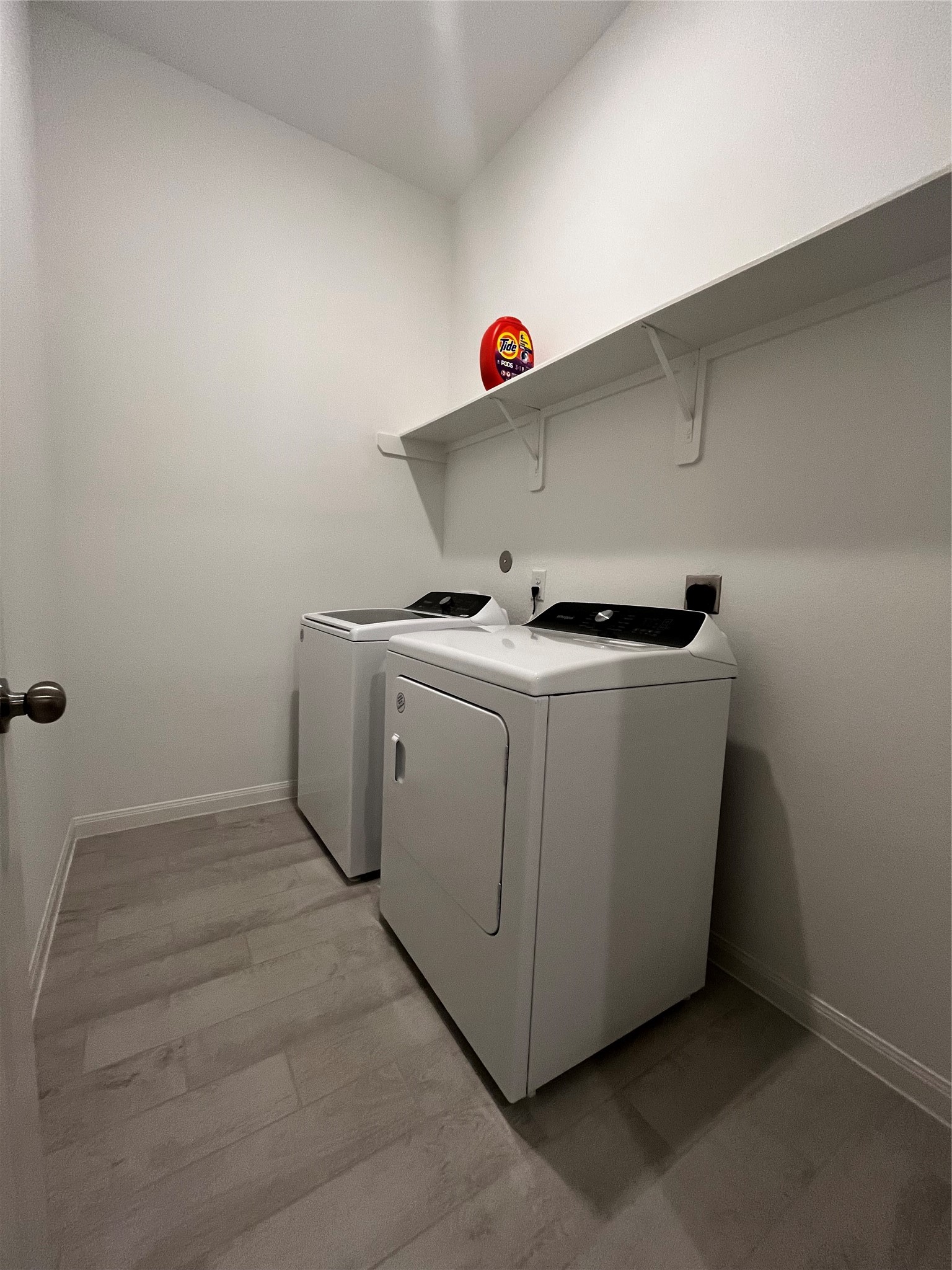 18206 Sonresa Way Property Photo 7