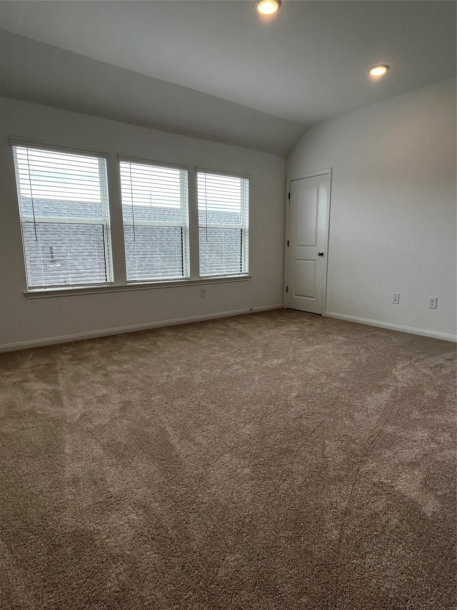 18206 Sonresa Way Property Photo 17