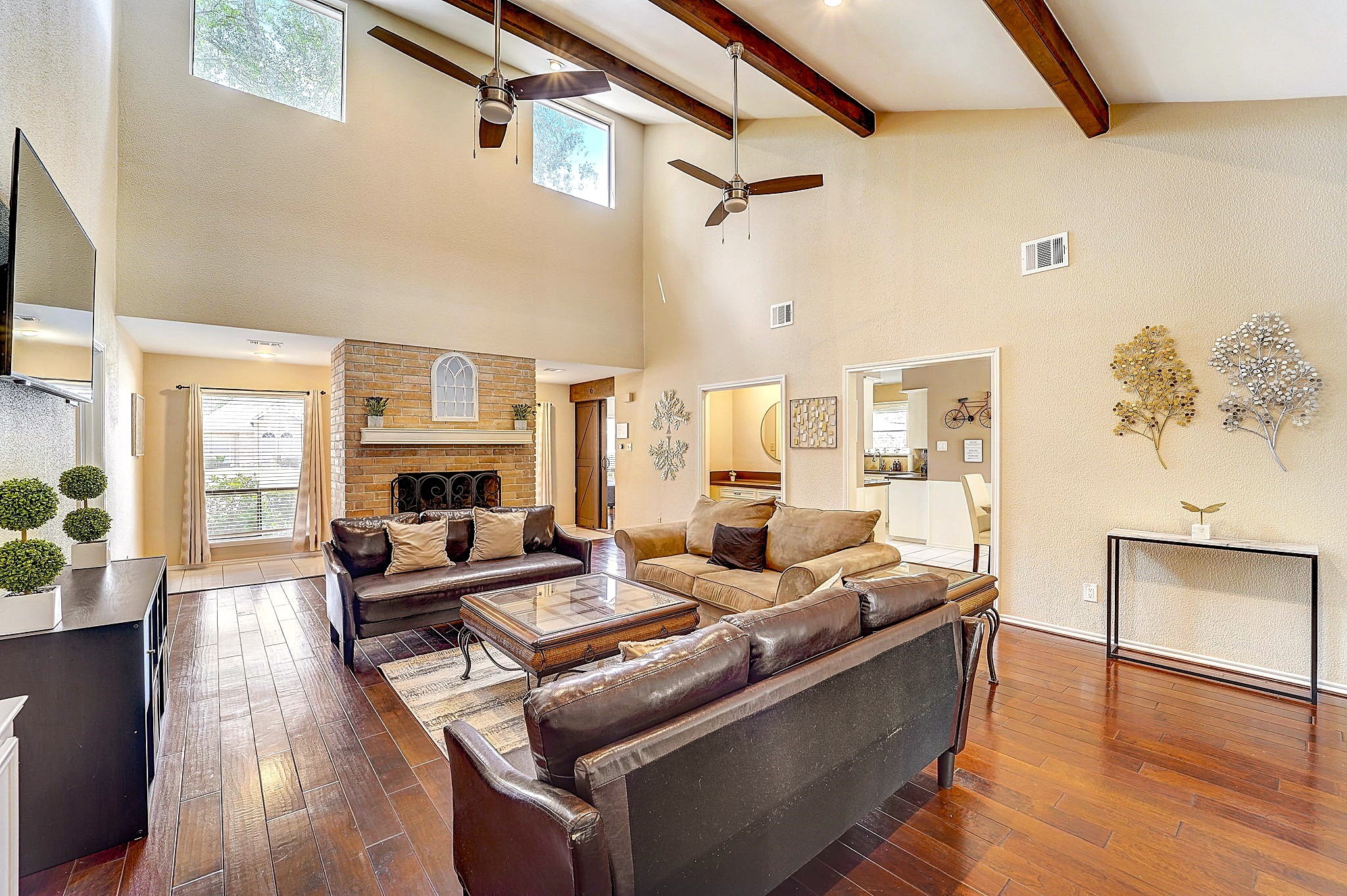 8111 Pine Green Lane Property Photo 1