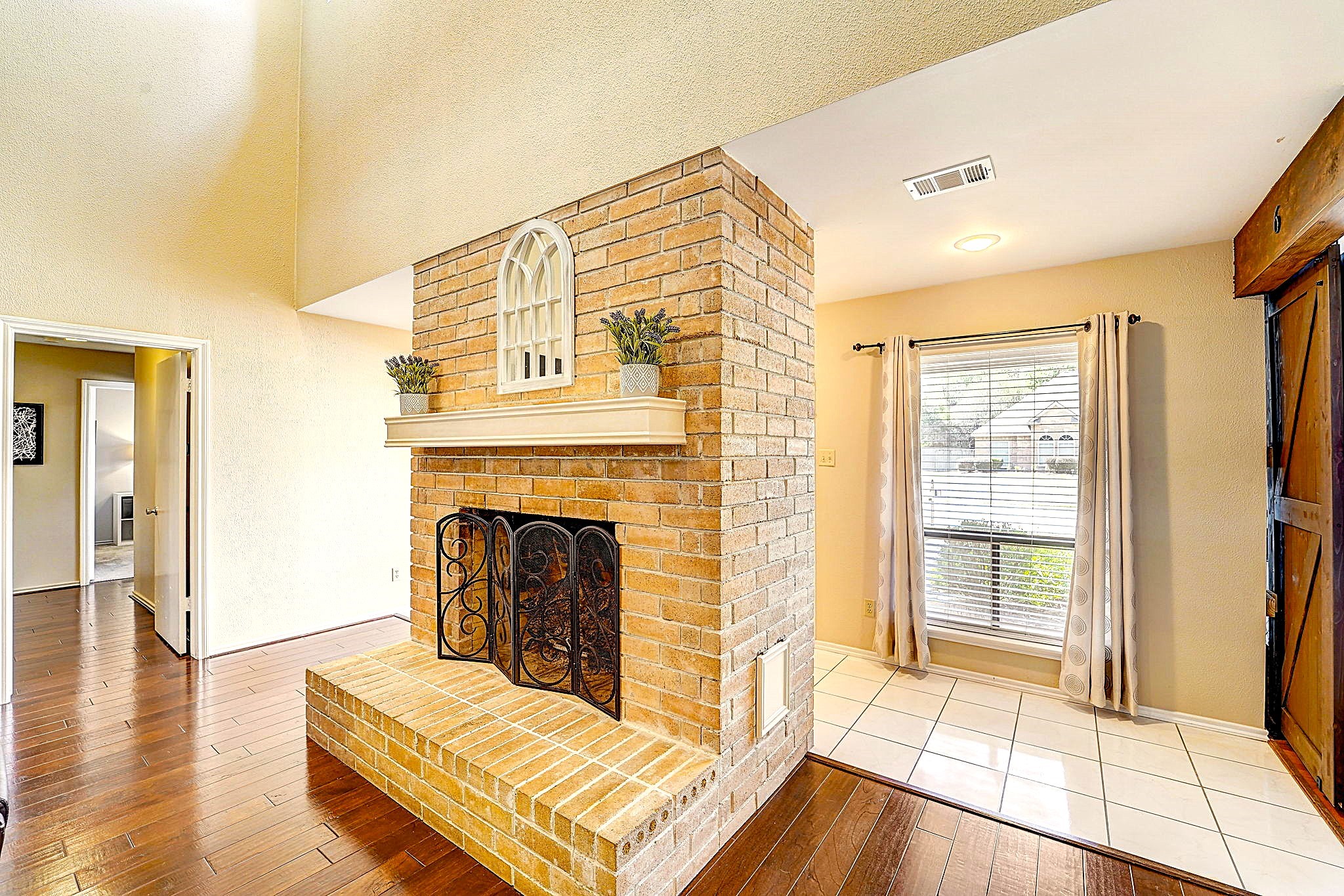8111 Pine Green Lane Property Photo 10