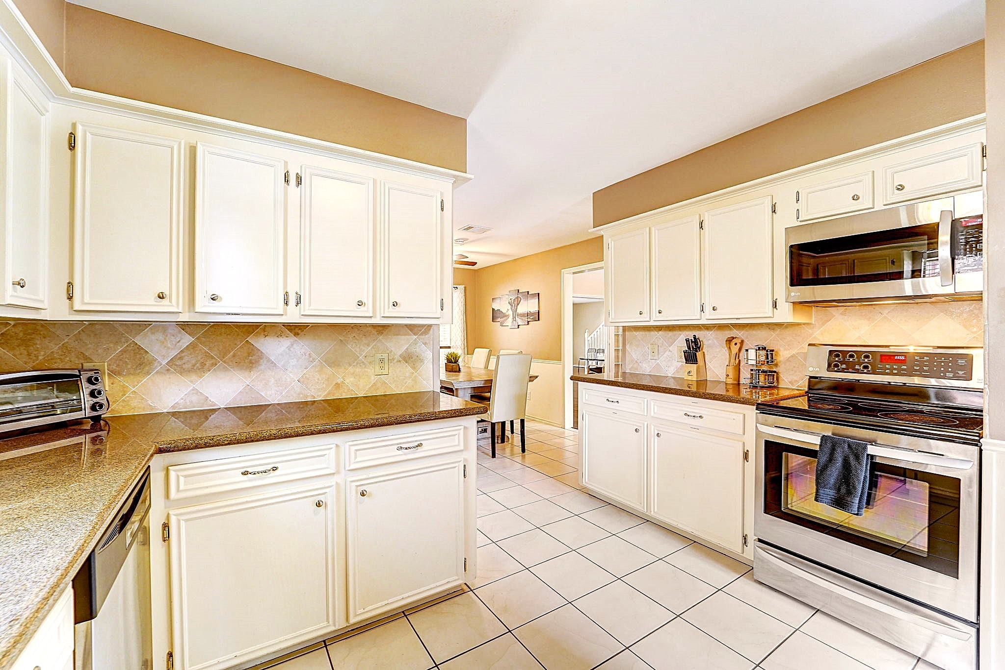 8111 Pine Green Lane Property Photo 14