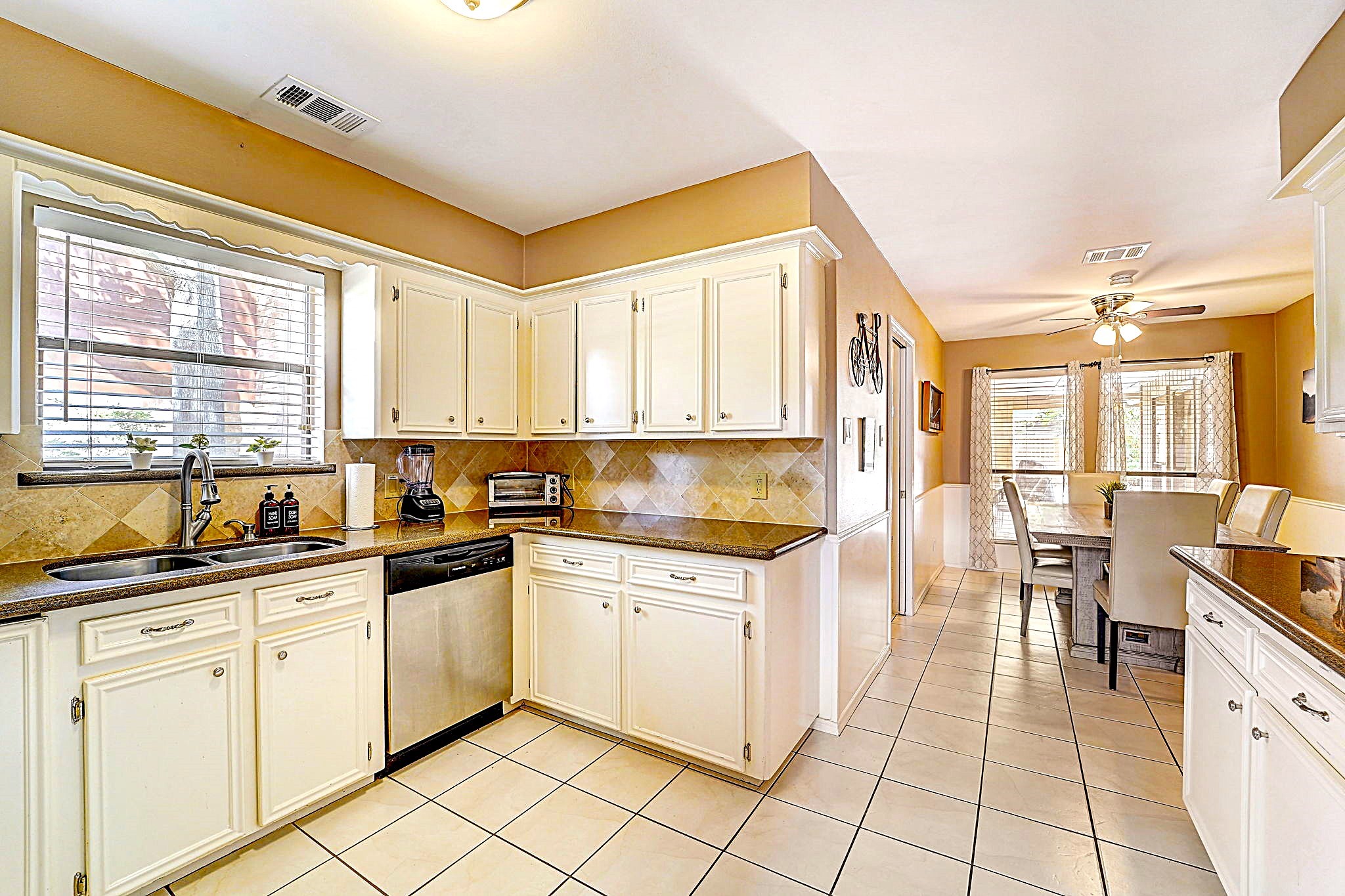 8111 Pine Green Lane Property Photo 19