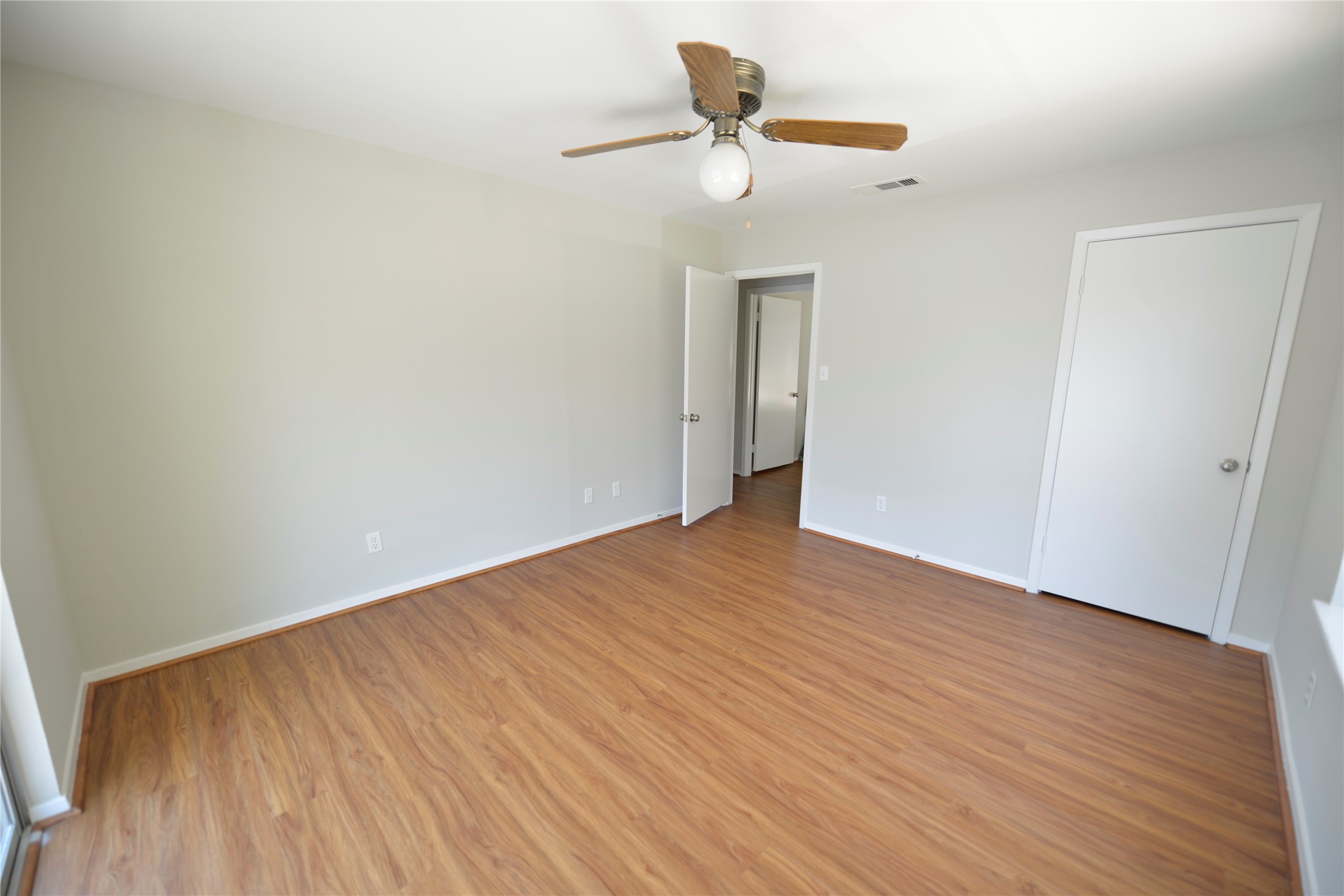 247 Selkirk Drive Property Photo 21