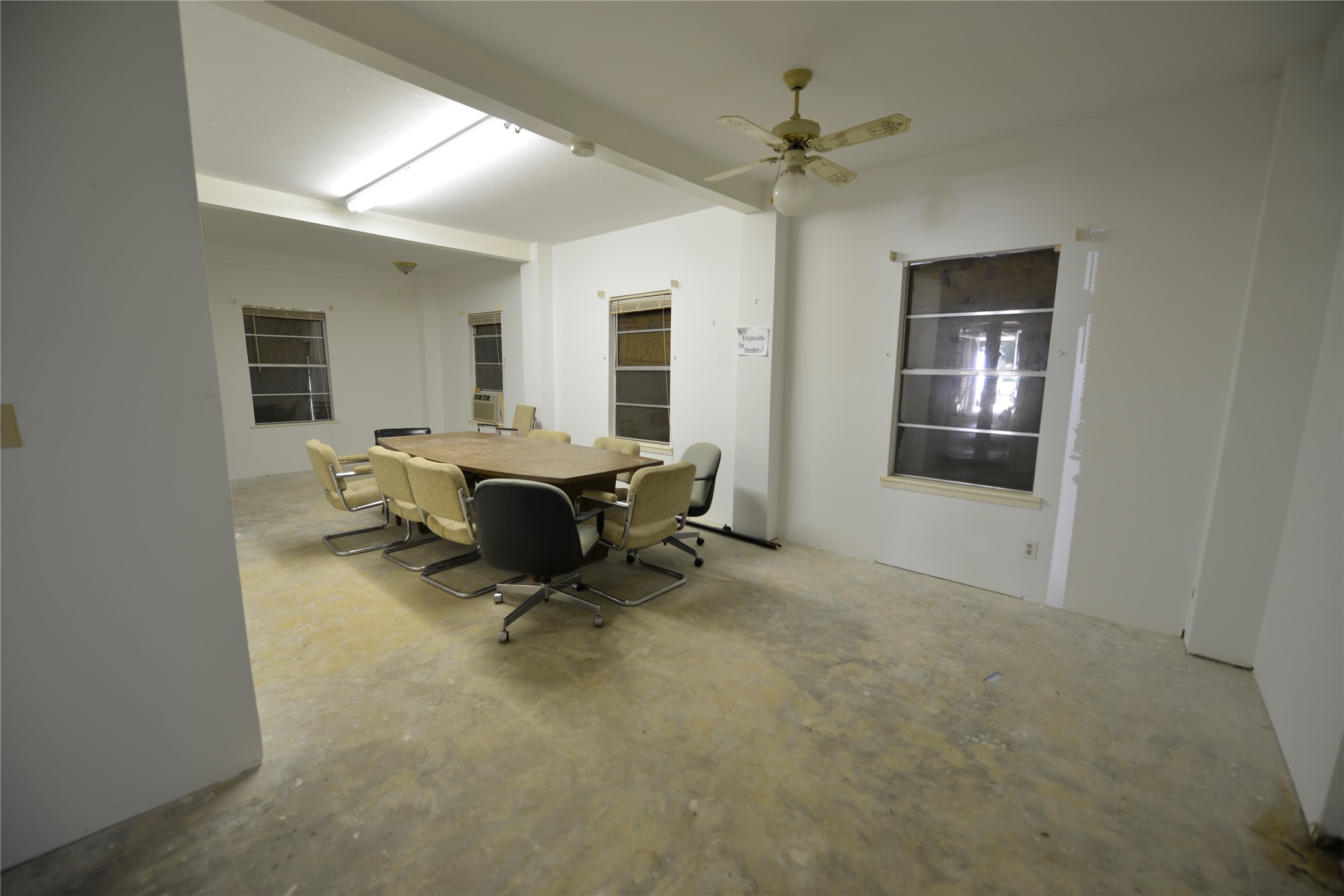 247 Selkirk Drive Property Photo 29