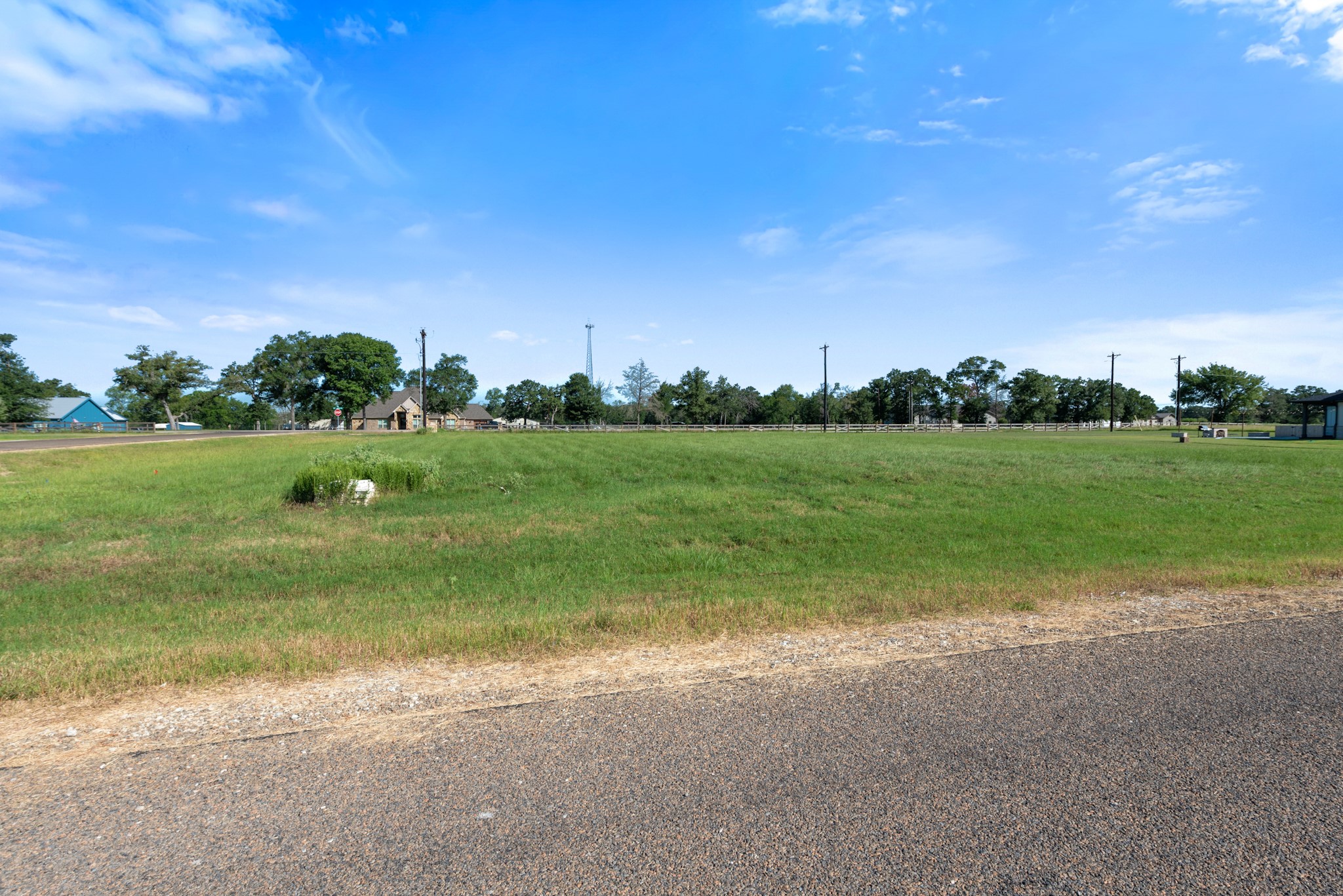 7801 Mathis Creek Drive Property Photo 10