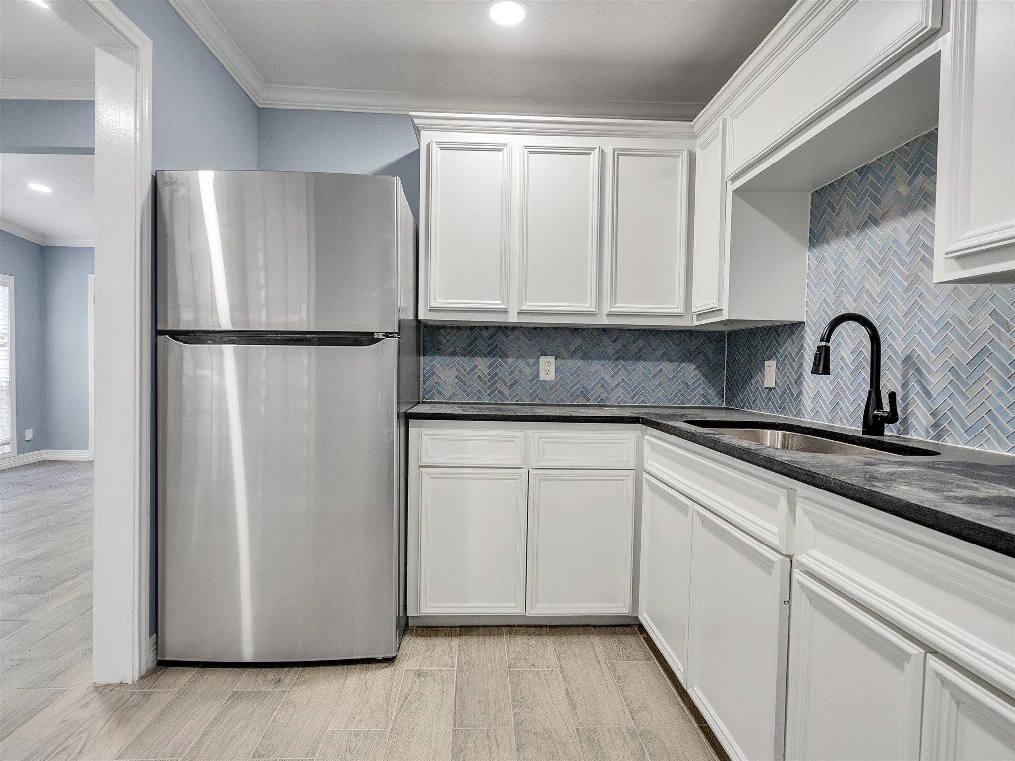 4418 Dacca Drive Property Photo 8