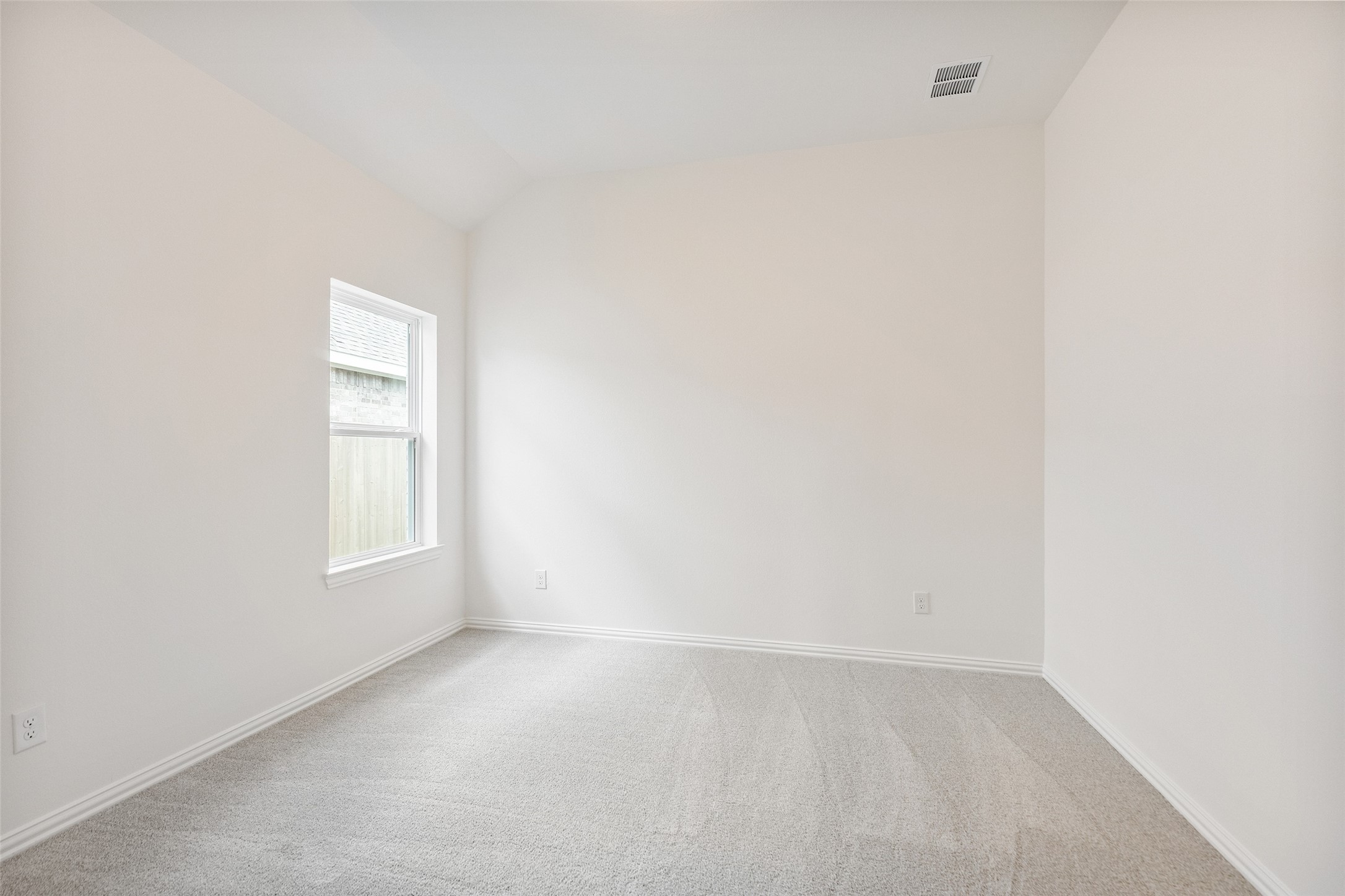 2802 Caspian Creek Lane Property Photo 7