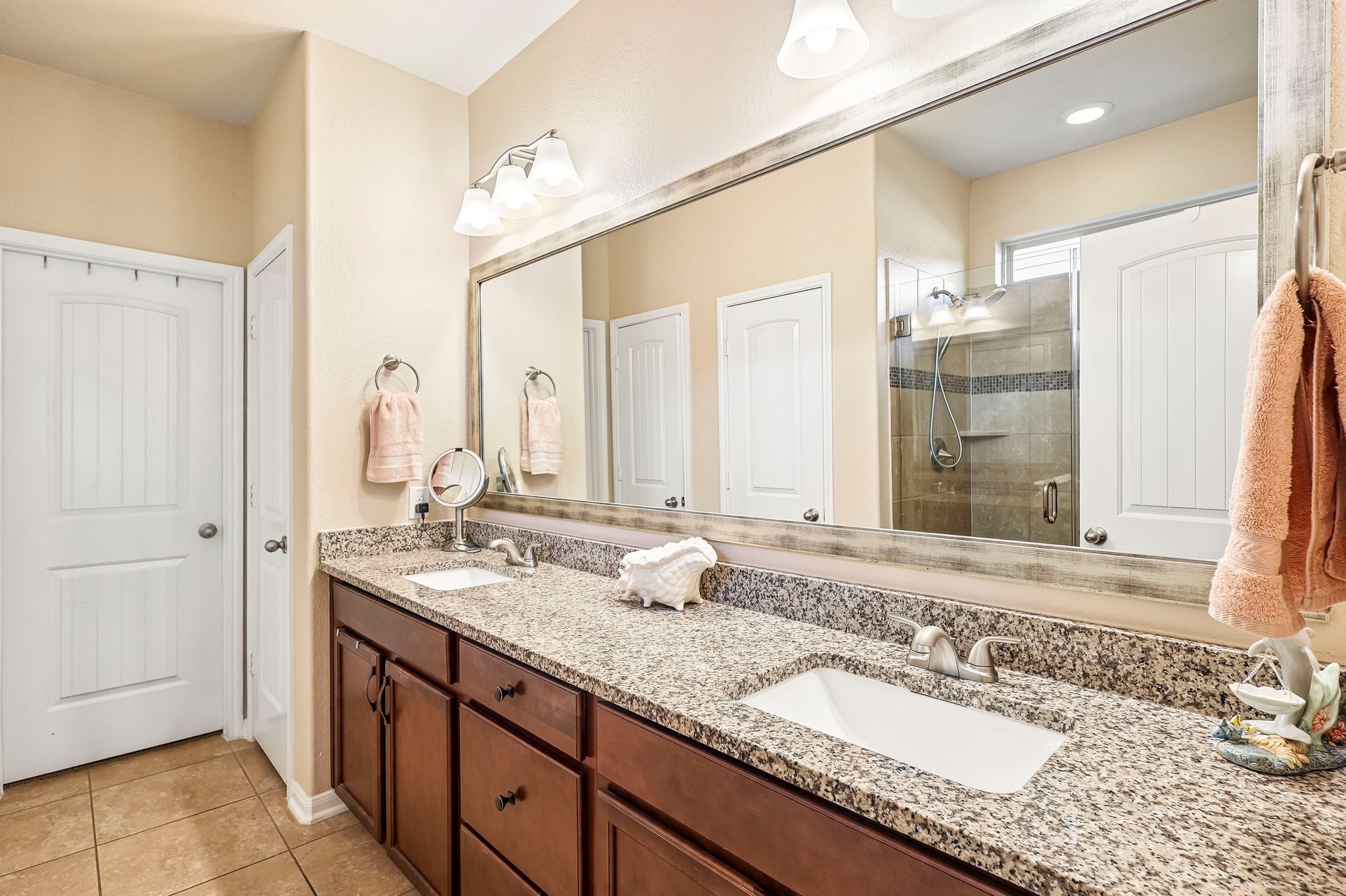 230 Bayside Crossing Drive Property Photo 12