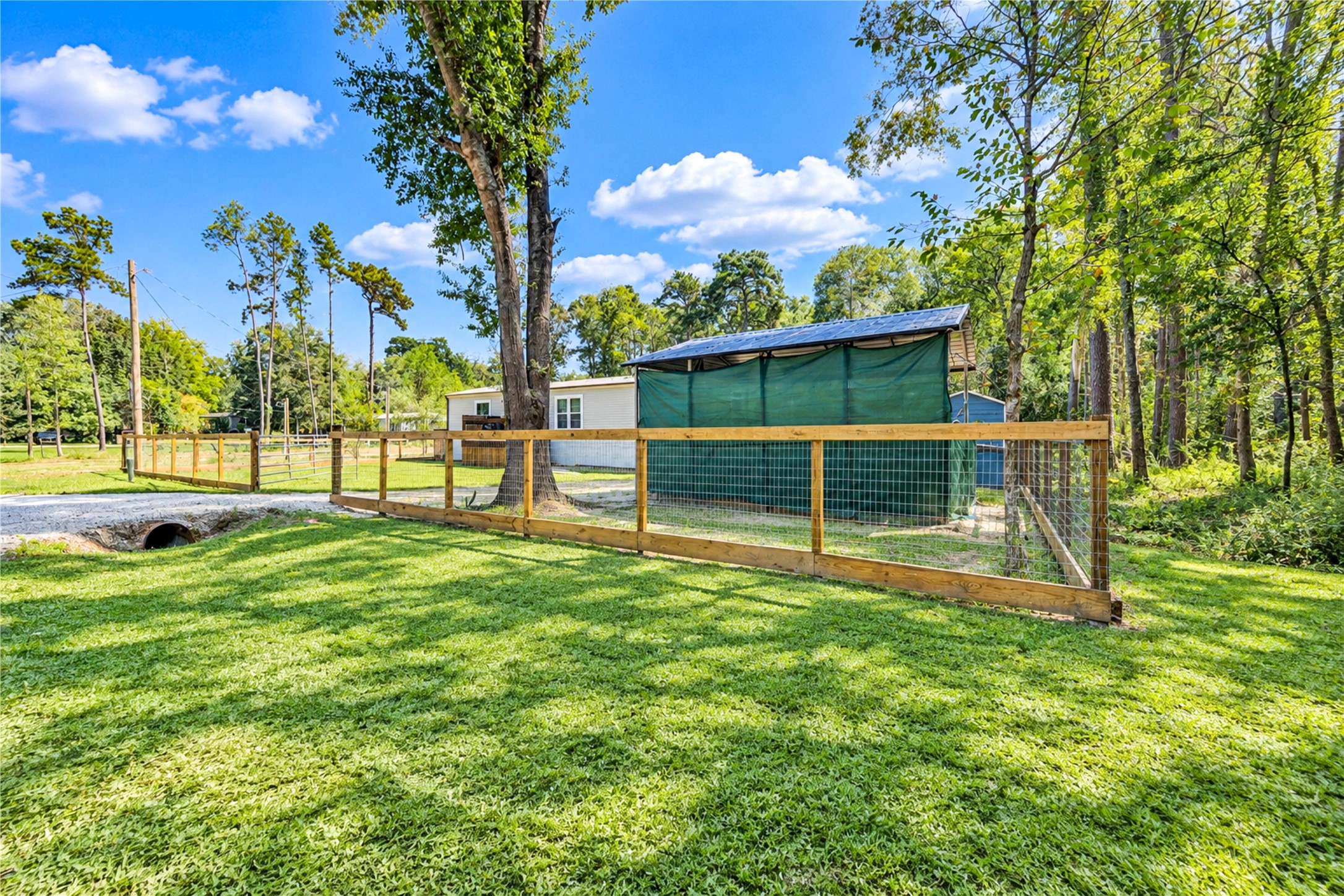 225 County Road 3294 Property Photo 41