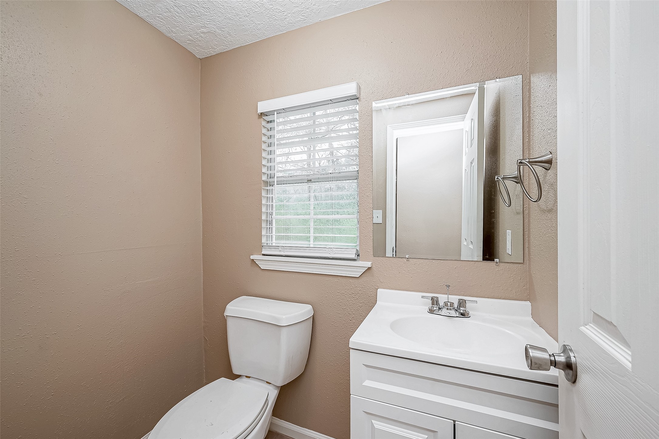 216 County Road 322 Property Photo 14