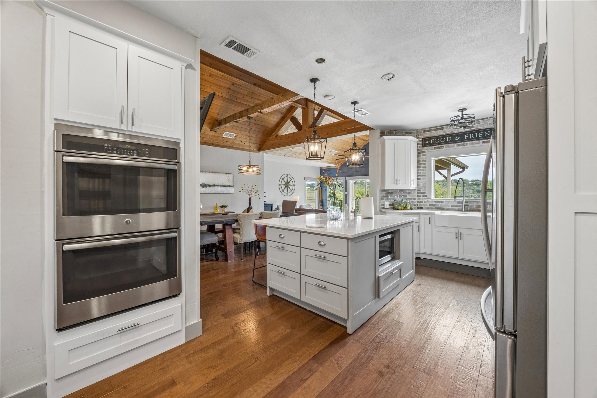 511 Chimney Cove Drive Property Photo 8