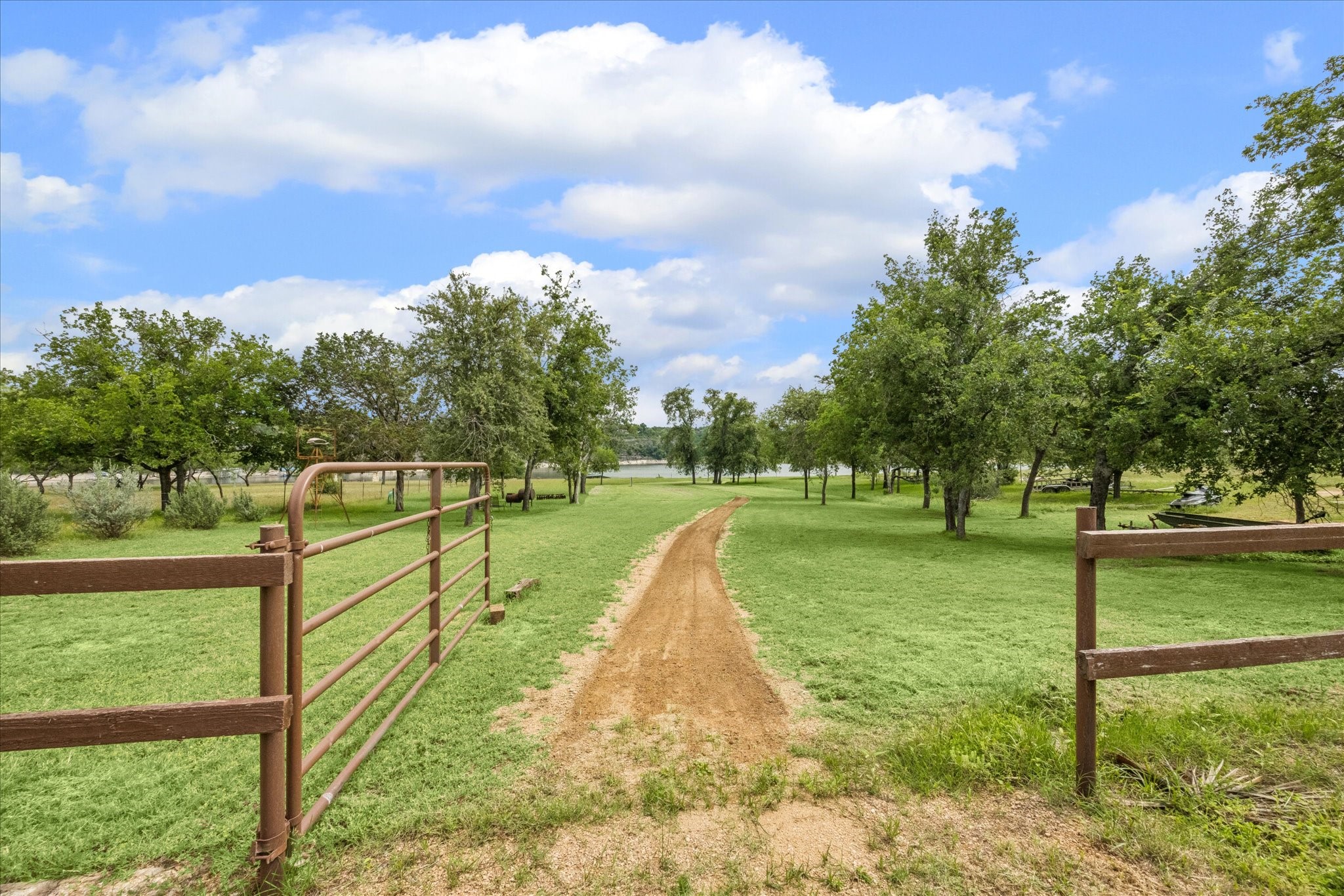 511 Chimney Cove Drive Property Photo 26