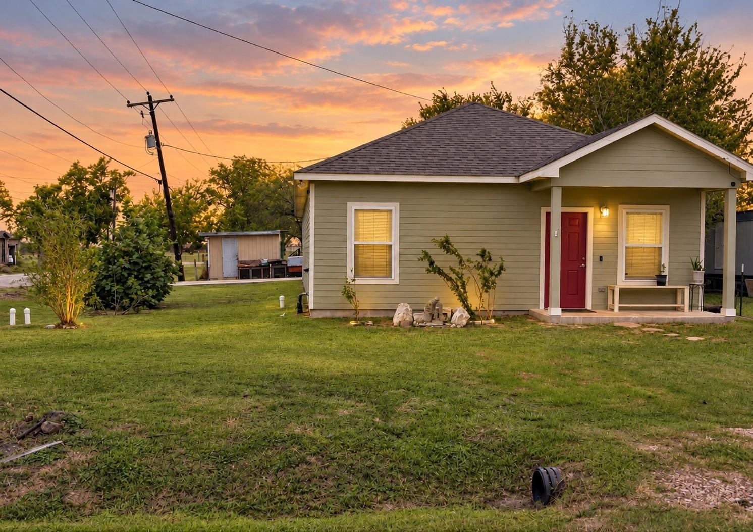 668 Commerce Street, Bloomington Tx 77951 Property Photo 1