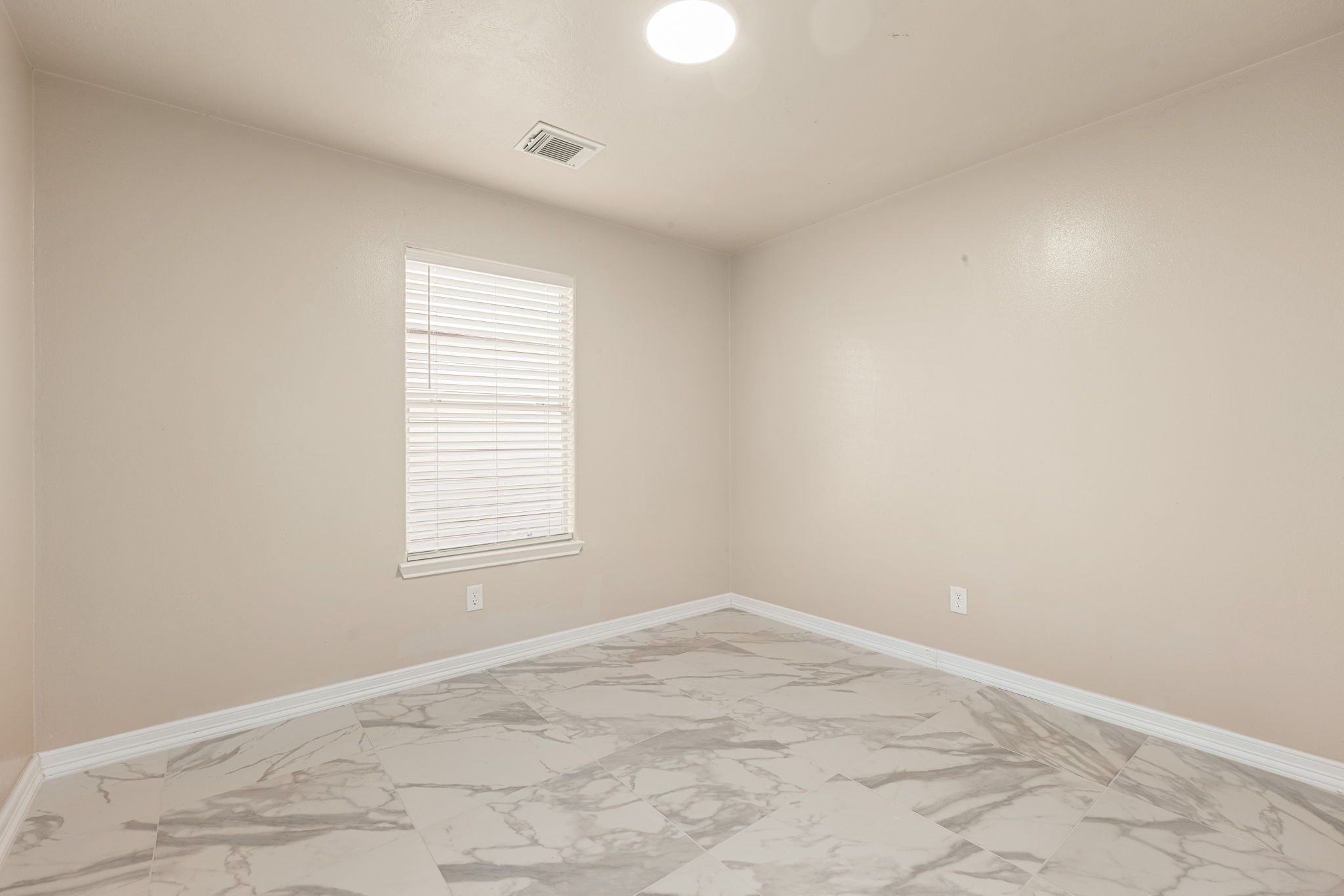 9230 Wolcott Park Lane Property Photo 25