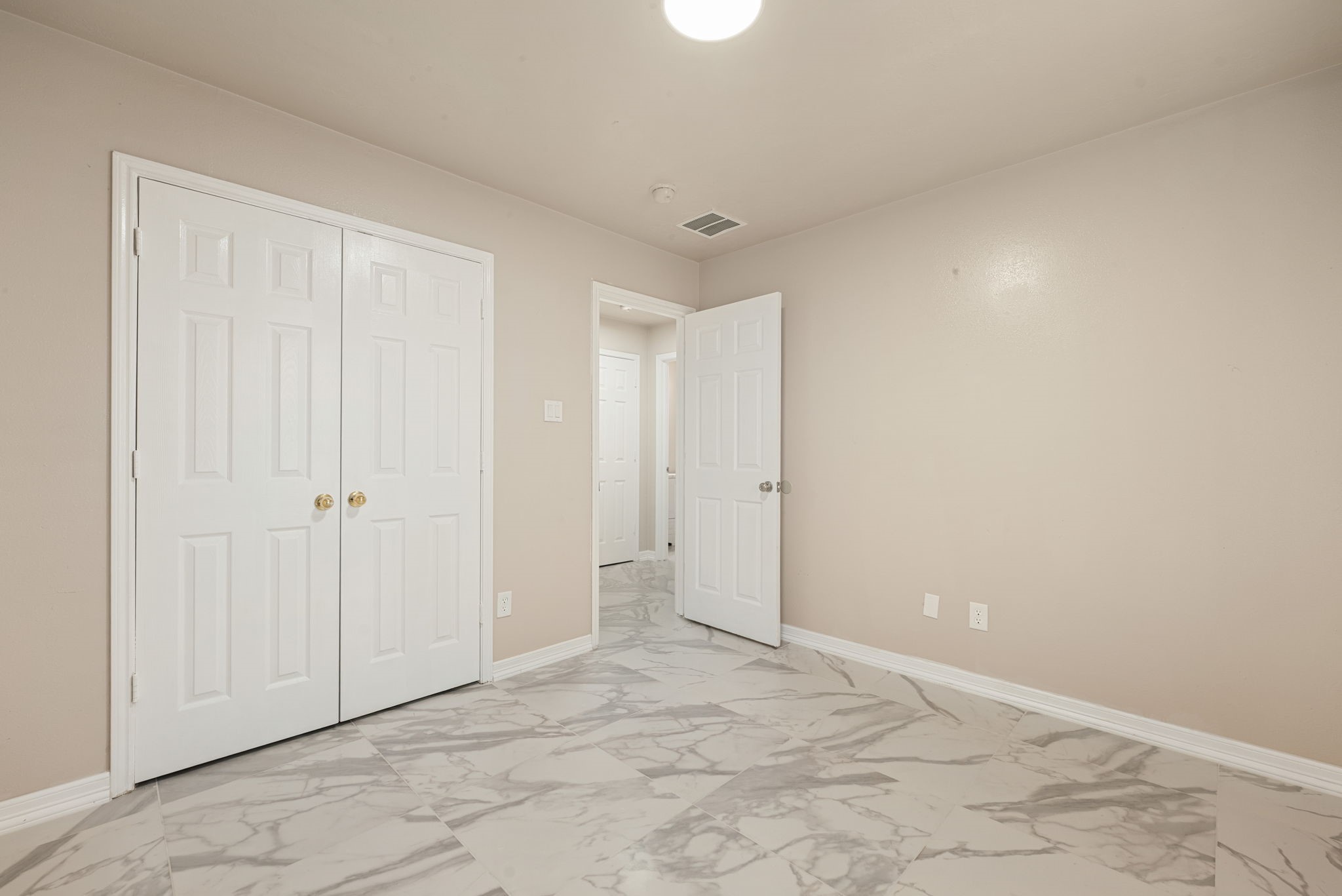 9230 Wolcott Park Lane Property Photo 26