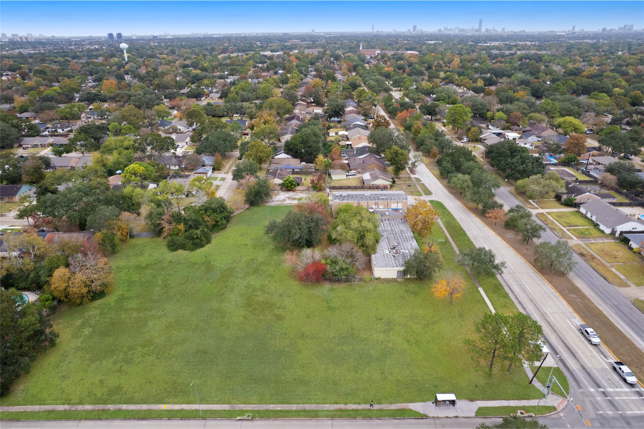 11122 Hillcroft Street Property Photo 4