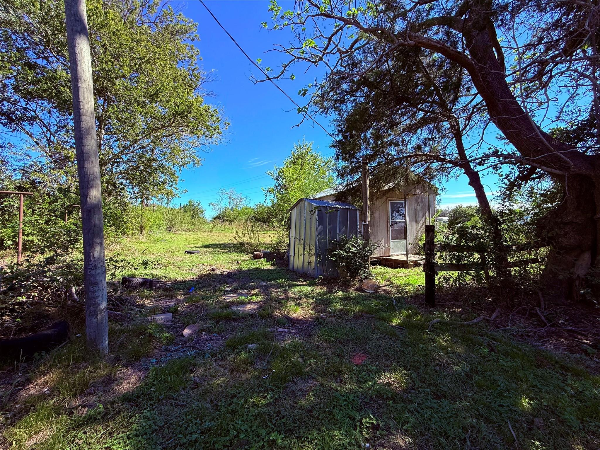 809 South Line Ave, Bellville Tx 77418 Property Photo 12