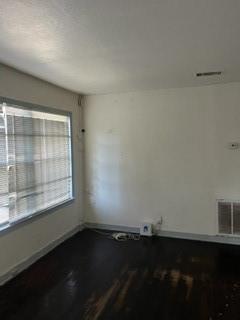 5862 Southurst Street, Houston Tx 77033 Property Photo 8