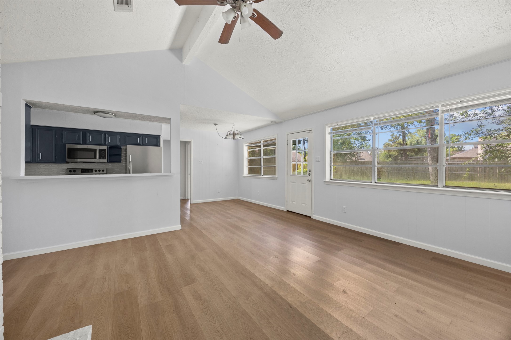 706 S Hyannis Port Street Property Photo 6