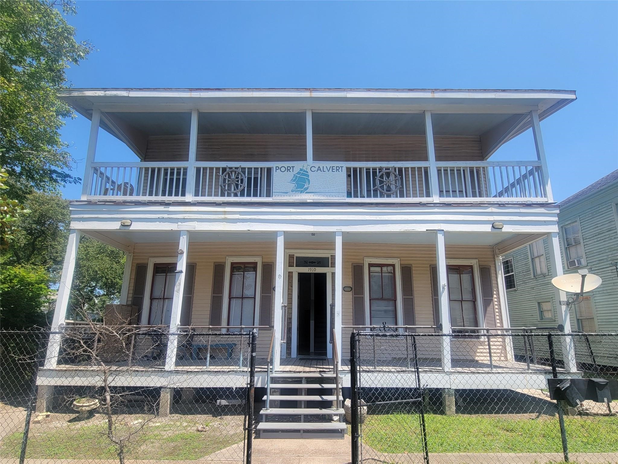 1910 Avenue N 4 Property Photo 1