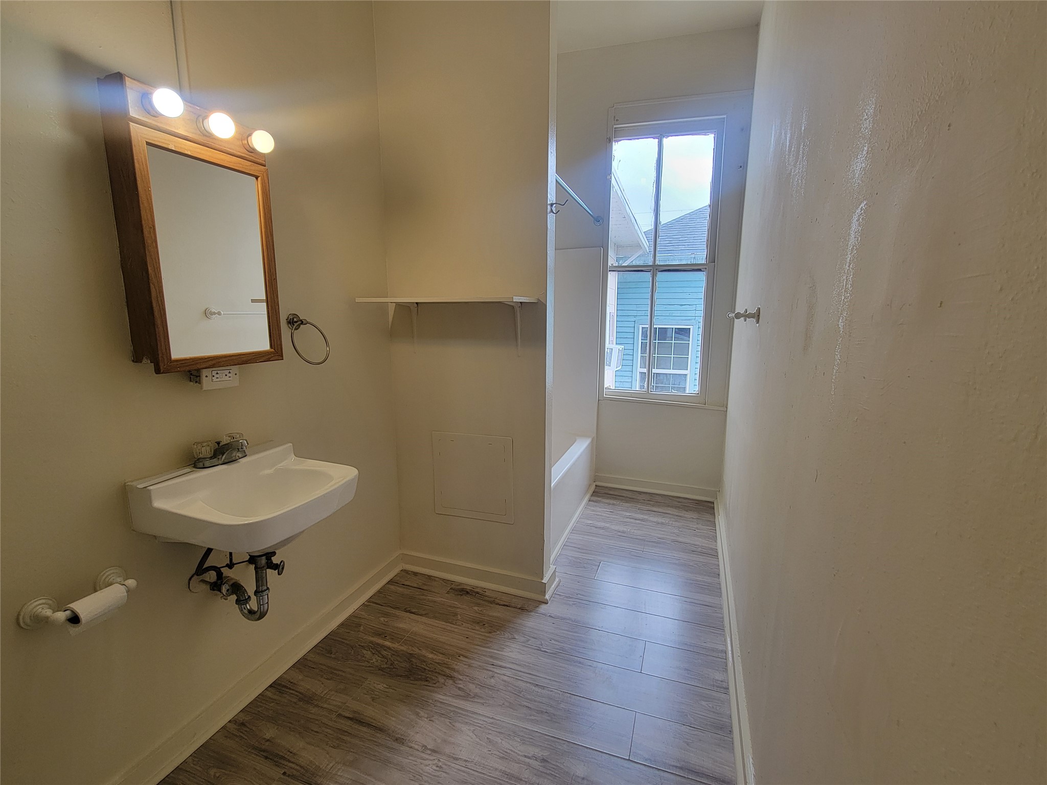 1910 Avenue N 4 Property Photo 8