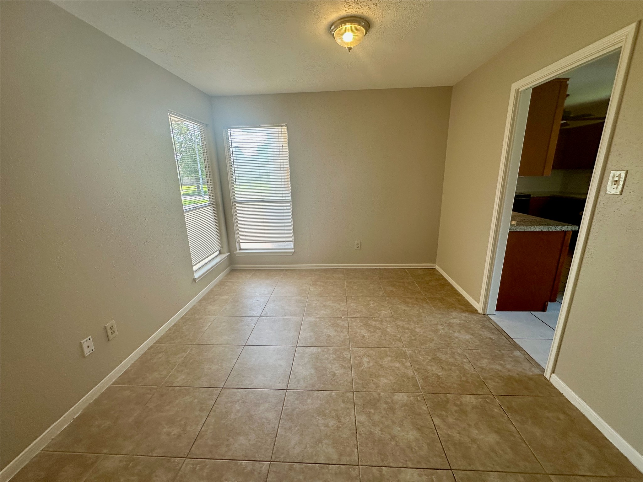 2711 Colony Property Photo 8
