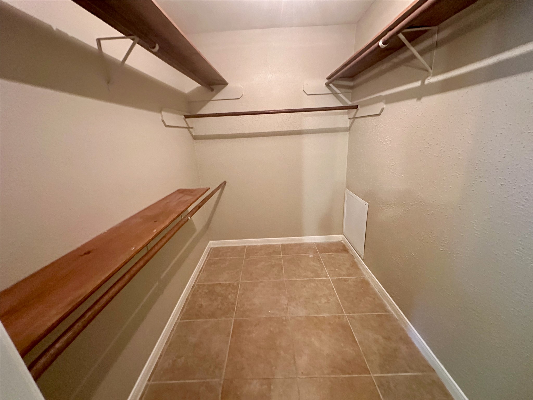 2711 Colony Property Photo 13