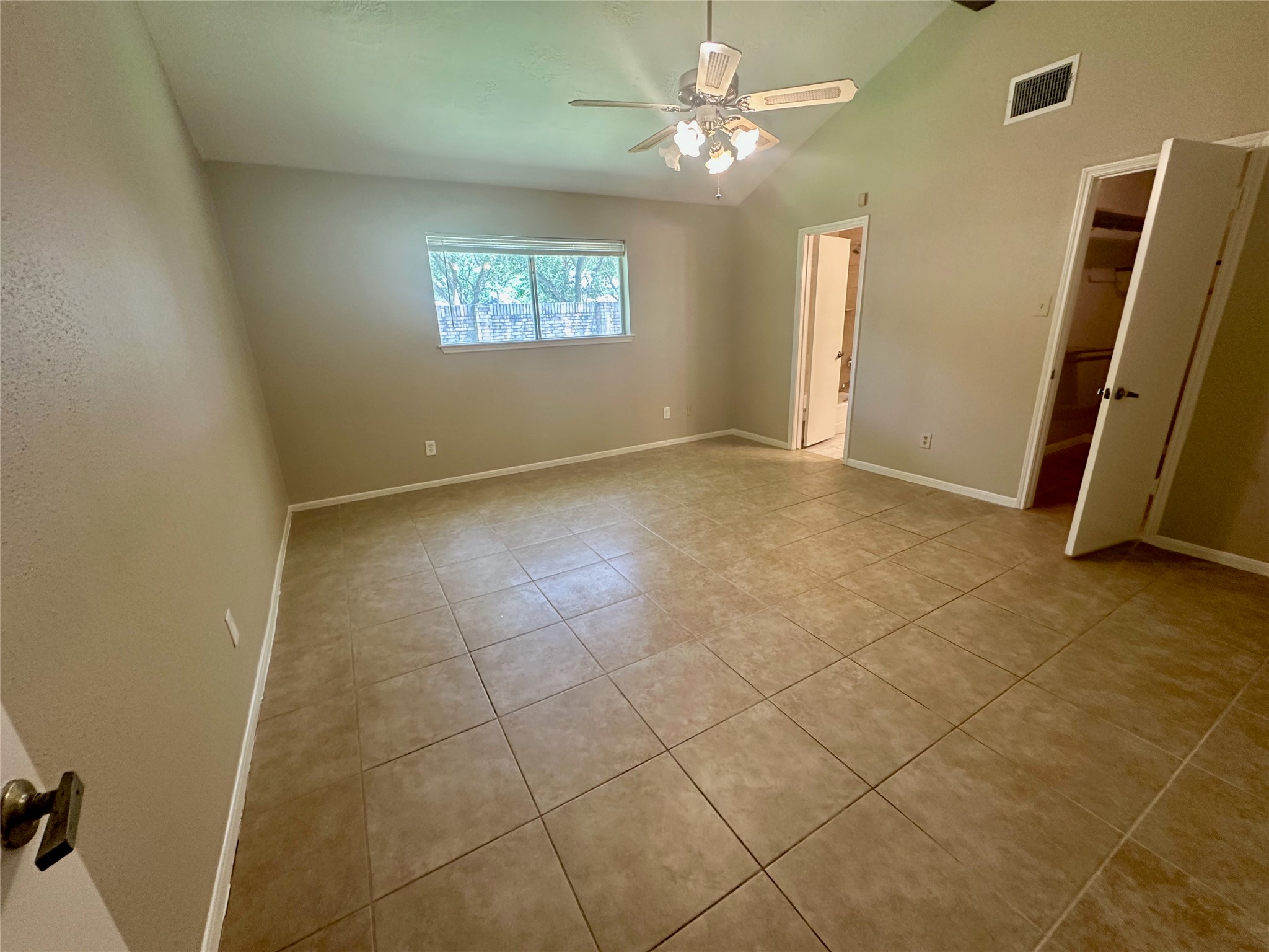 2711 Colony Property Photo 17