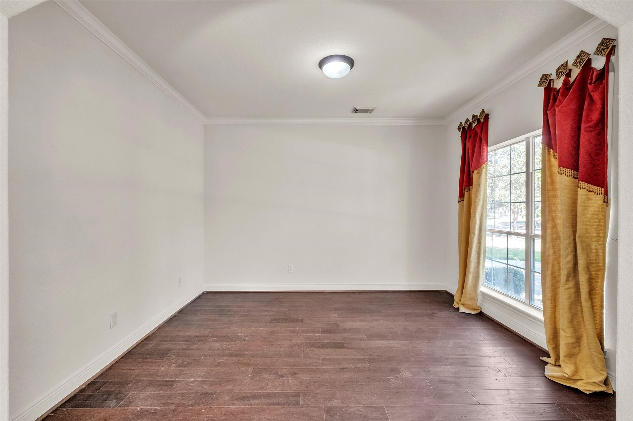 5303 Riverstone Crossing Drive Property Photo 4
