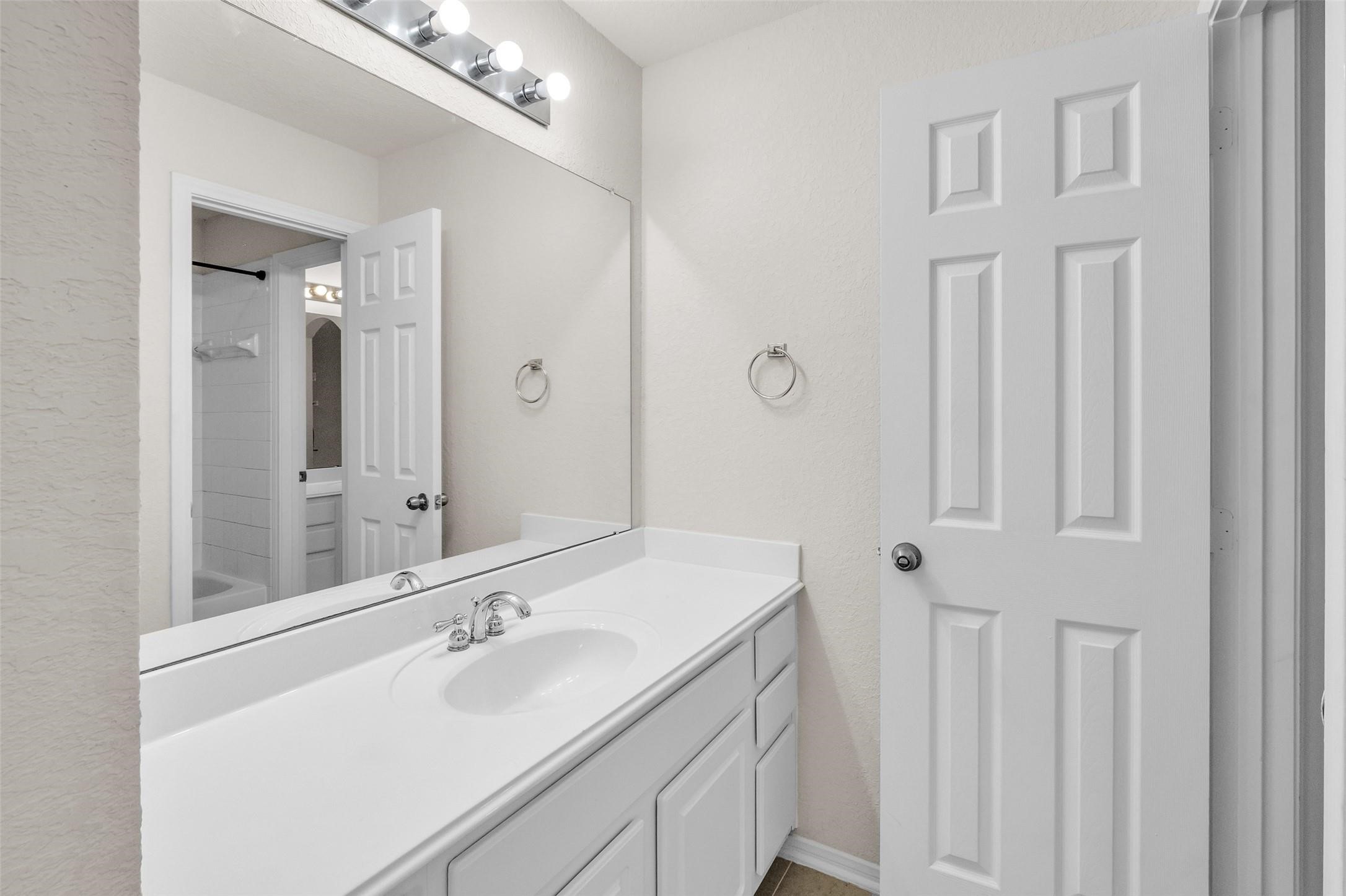 5303 Riverstone Crossing Drive Property Photo 28
