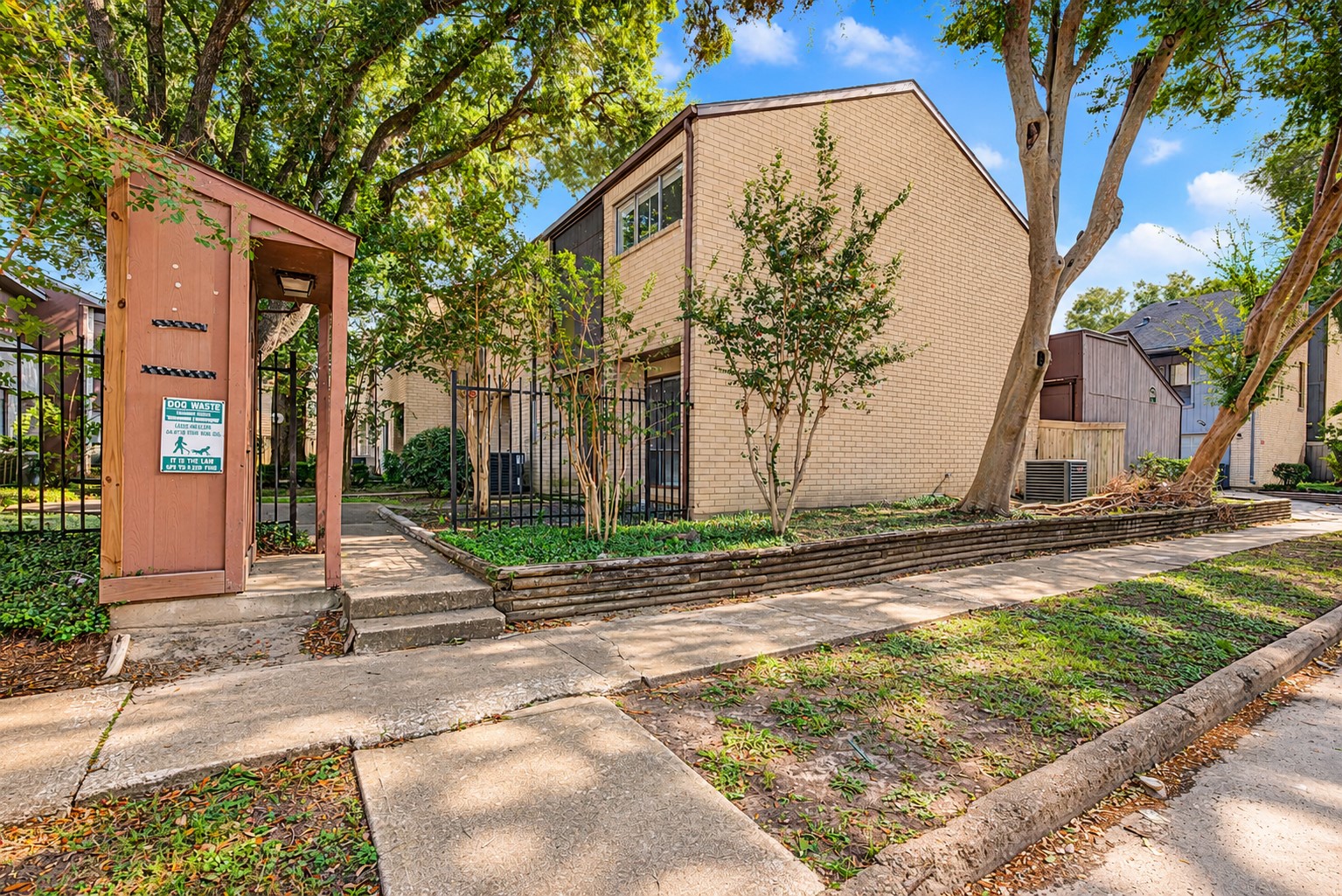8315 Augustine Drive A Property Photo 44