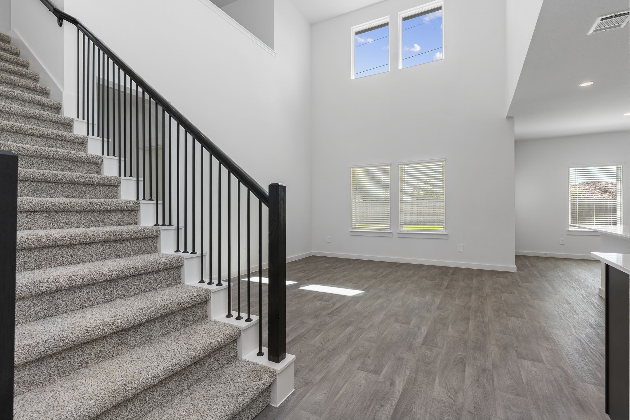 6311 Ambrose Peak Lane Property Photo 21
