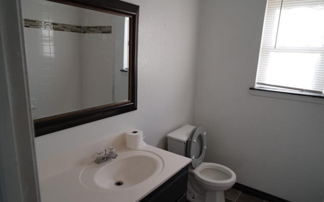 401 James Loop Property Photo 10