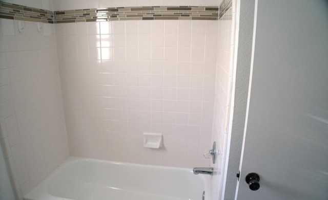 401 James Loop Property Photo 11