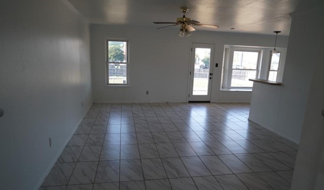 401 James Loop Property Photo 13