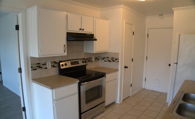 401 James Loop Property Photo 17