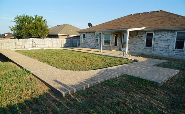 401 James Loop Property Photo 24