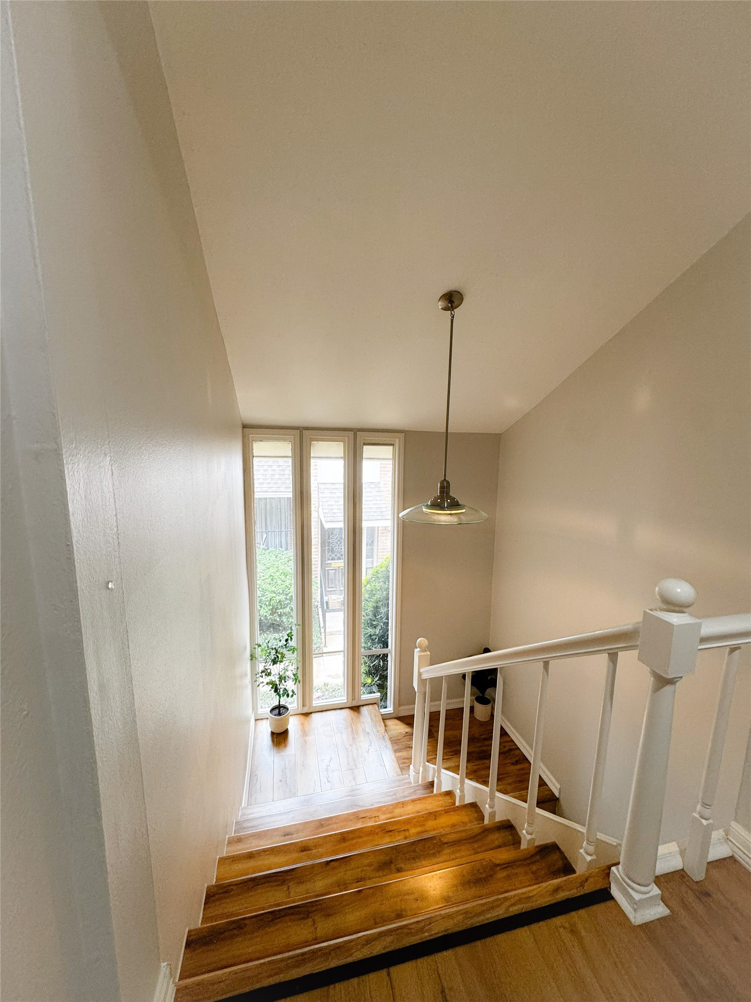 637 S Ripple Creek Drive 637 Property Photo 4