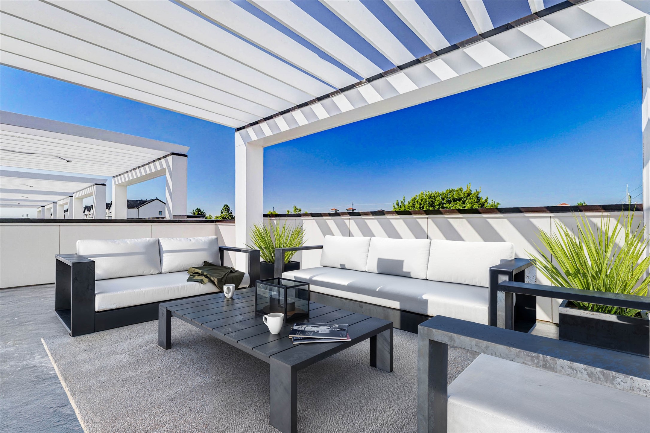 5634 Dolores Street Property Photo 1