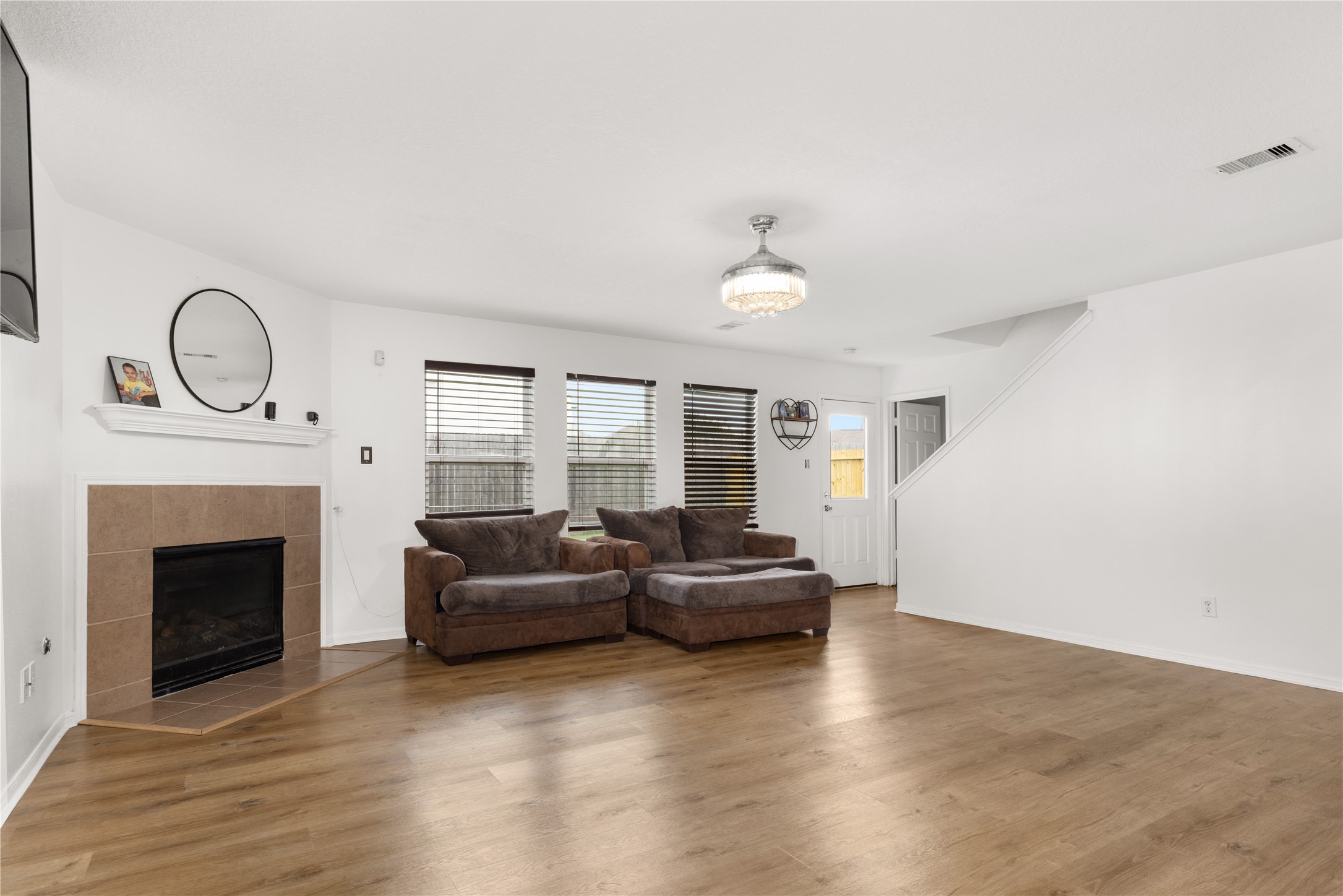 4919 Conifer Ridge Way Property Photo 6