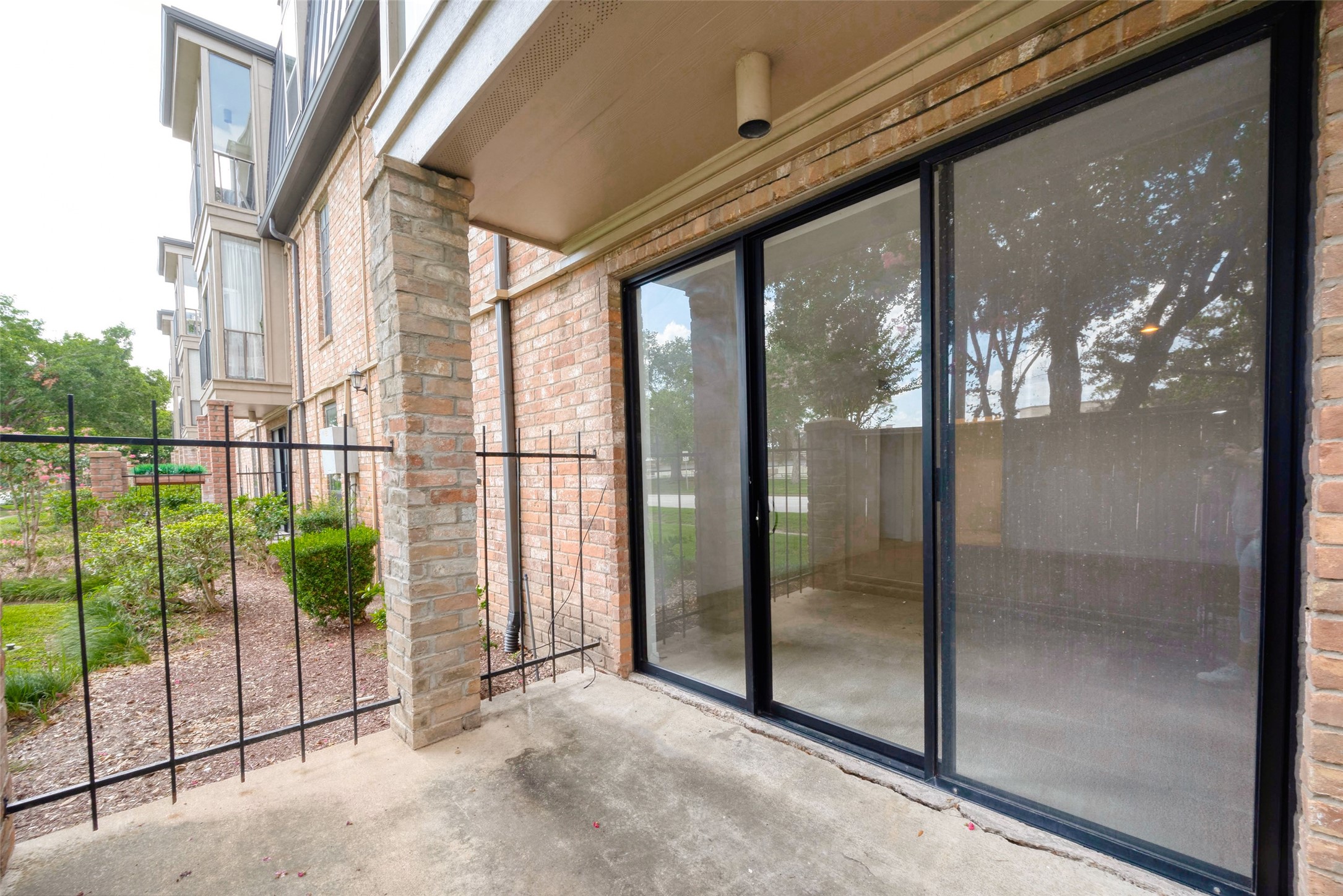 2400 N Braeswood Boulevard 106 Property Photo 28